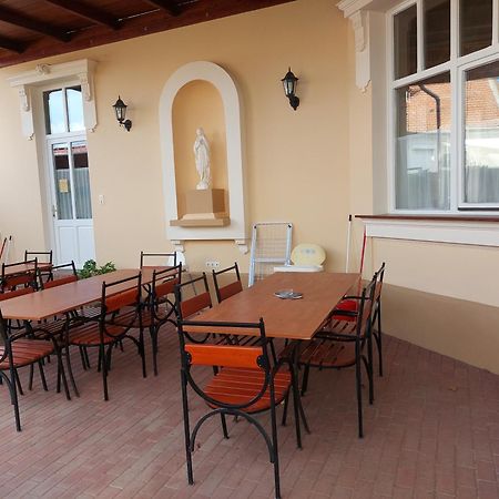 Gyulai Mesehaz Apartman Exteriör bild