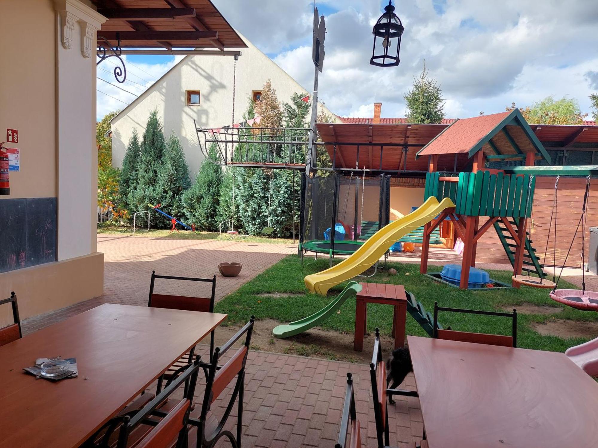 Gyulai Mesehaz Apartman Exteriör bild