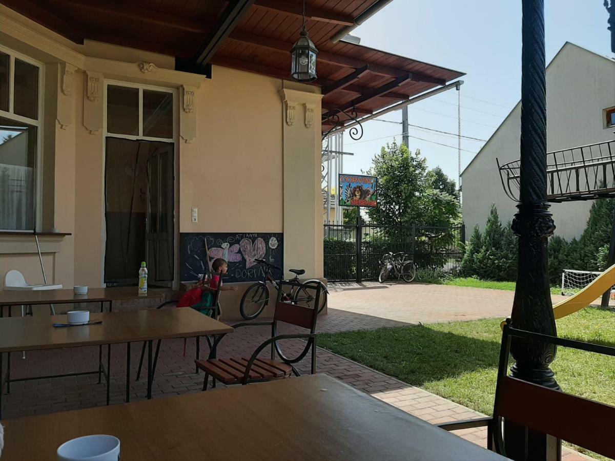 Gyulai Mesehaz Apartman Exteriör bild